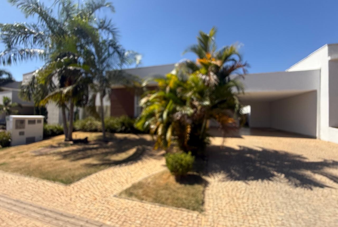 PORTAL DO SOL GREEN, CASA TÉRREA: 04 SUÍTES, GOURMET E PISCINA. ALUGA OU VENDE!