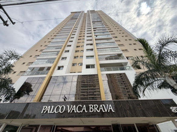 PALCO VACA BRAVA! 03 suítes, lavabo, sala com varanda, 120m² e 2 gar. Andar baixo e lazer completo.