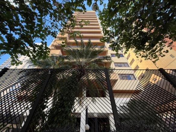 04 suítes com varanda, esquina, 01 por andar, 259m² e 03 gar., entre o Parque Vaca Brava e o Areião.