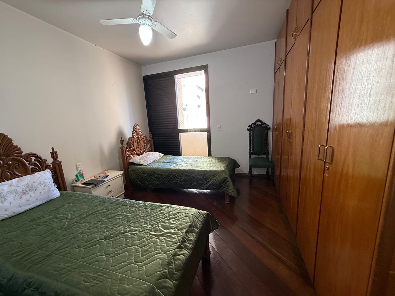 04 suítes com varanda, esquina, 01 por andar, 259m² e 03 gar., entre o Parque Vaca Brava e o Areião.