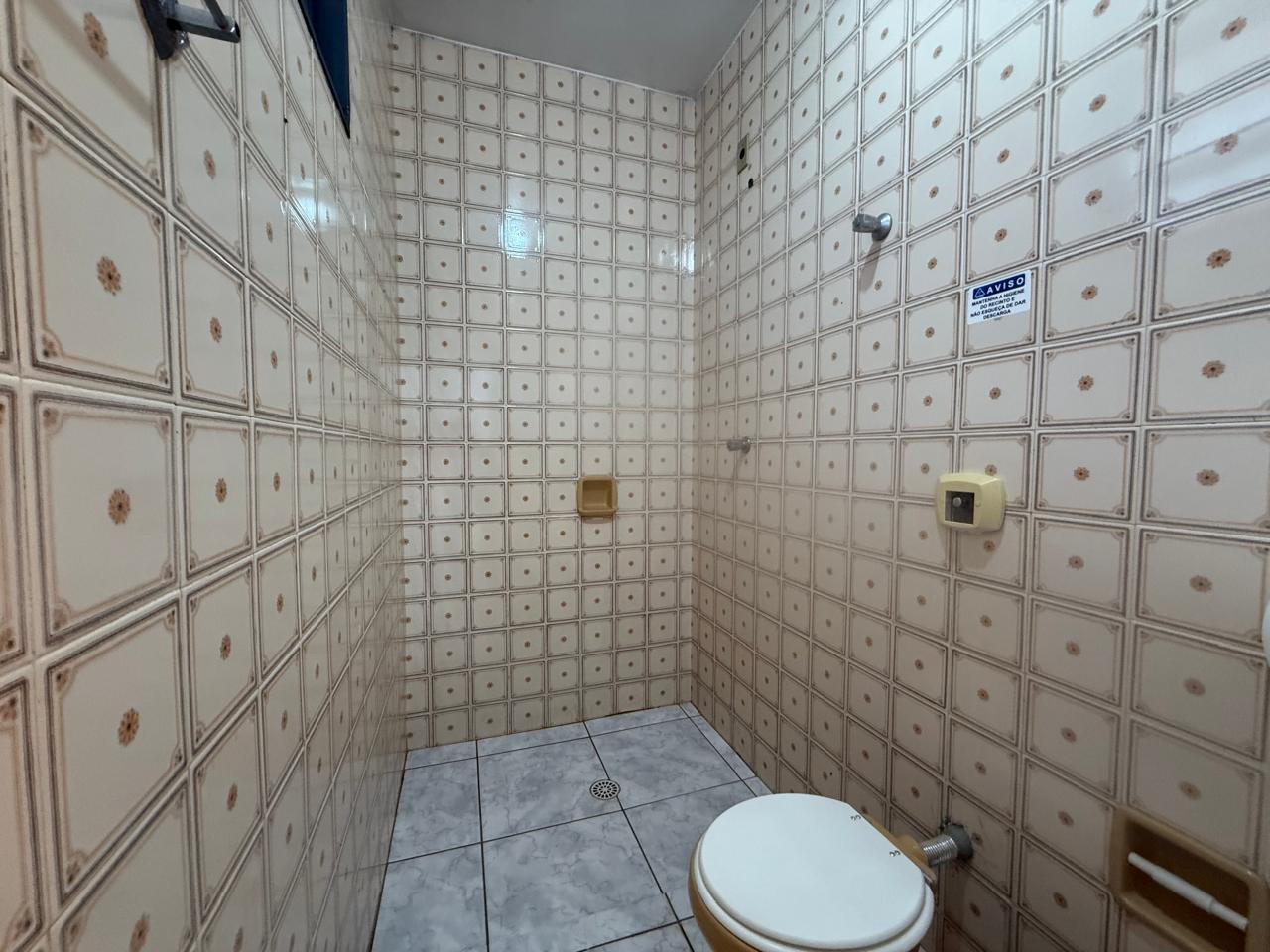 Casa térrea comercial na Rua C-258, acima da T-63 e próximo ao Banco SAFRA, alugada até janeiro/027.