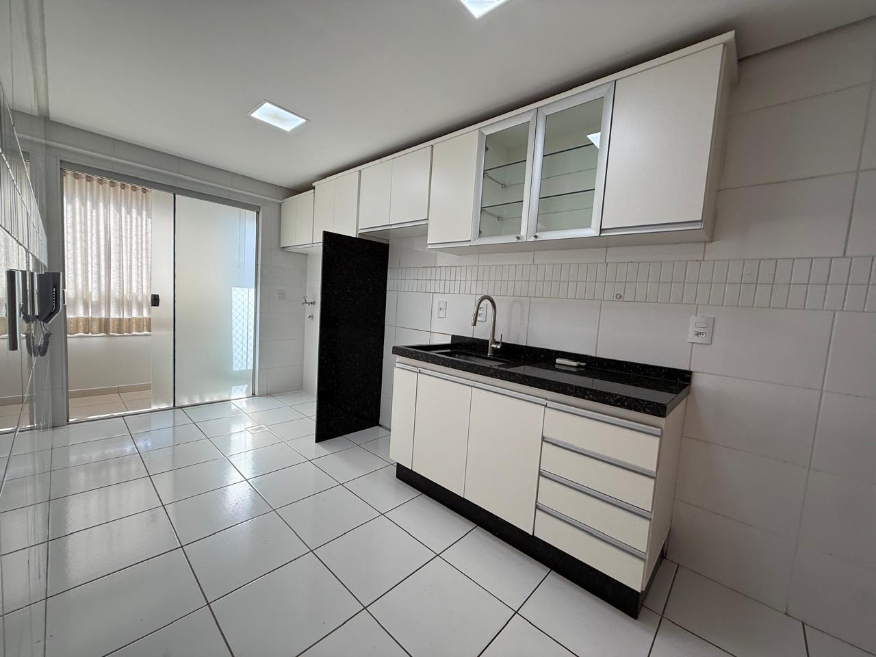 L’ESSENCE BUENO NA T-59 COM T-36, SETOR BUENO! MODIFICADO PARA 02 SUÍTES, LAVABO, ARMÁRIOS, 92,58m².