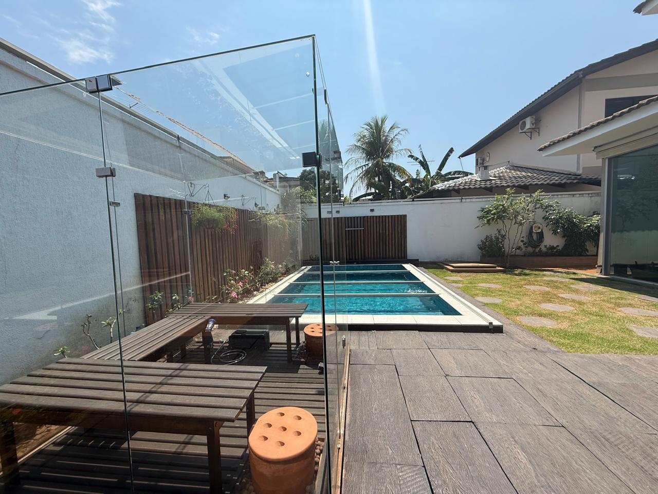 JARDINS VIENA! Sobrado mobiliado, 05 suítes, muito conforto e comodidades, sauna, piscina, energia fotovoltaica.